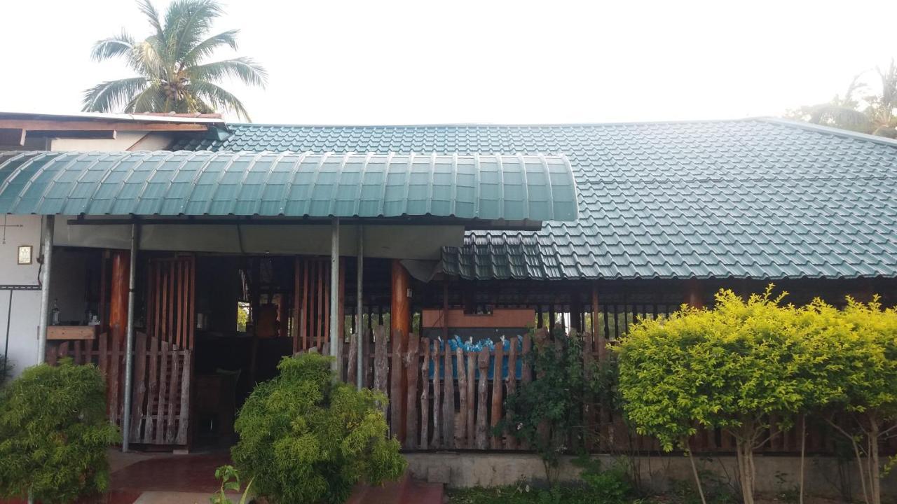Shan Guest And Restaurant Nilaveli Zewnętrze zdjęcie