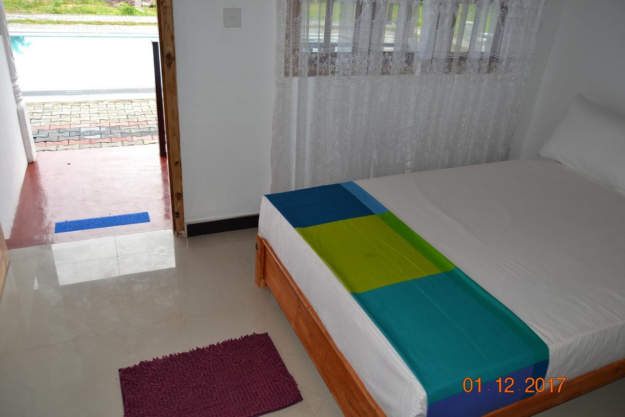 Shan Guest And Restaurant Nilaveli Zewnętrze zdjęcie