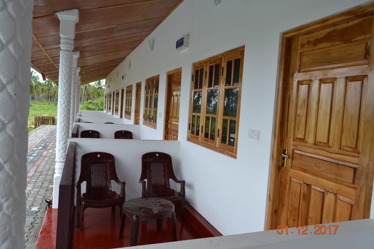 Shan Guest And Restaurant Nilaveli Zewnętrze zdjęcie