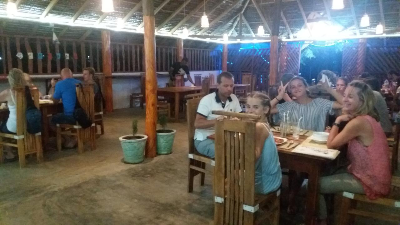 Shan Guest And Restaurant Nilaveli Zewnętrze zdjęcie